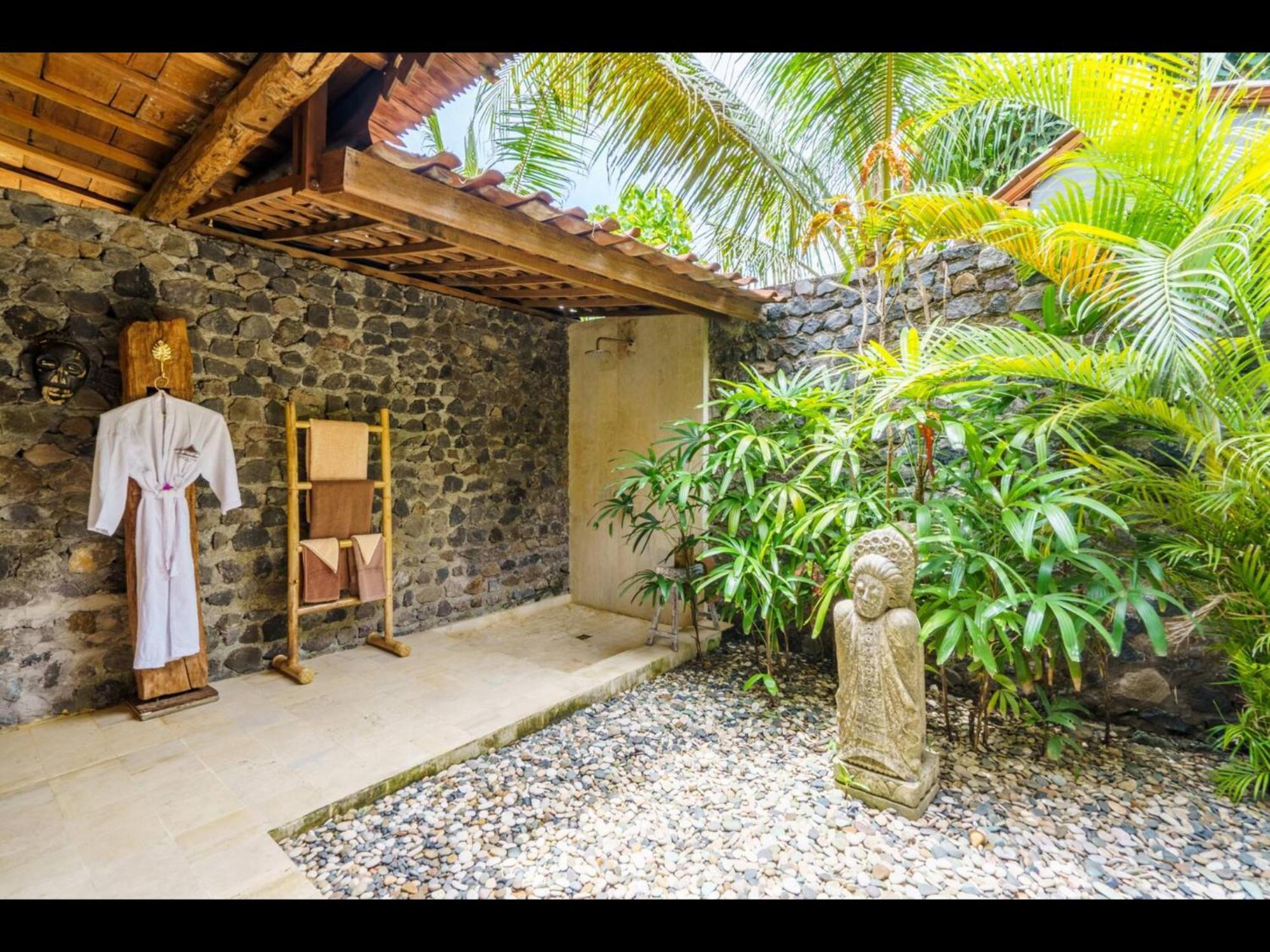 Louka Beach Bali Tianyar Ngoại thất bức ảnh